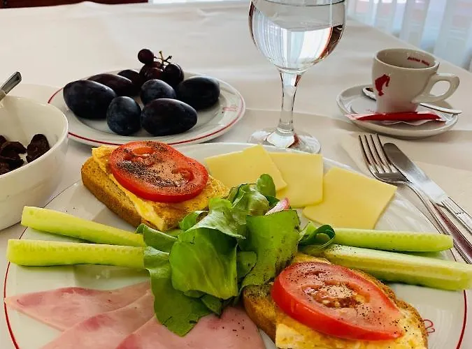 维多利亚酒店 酒店 3*